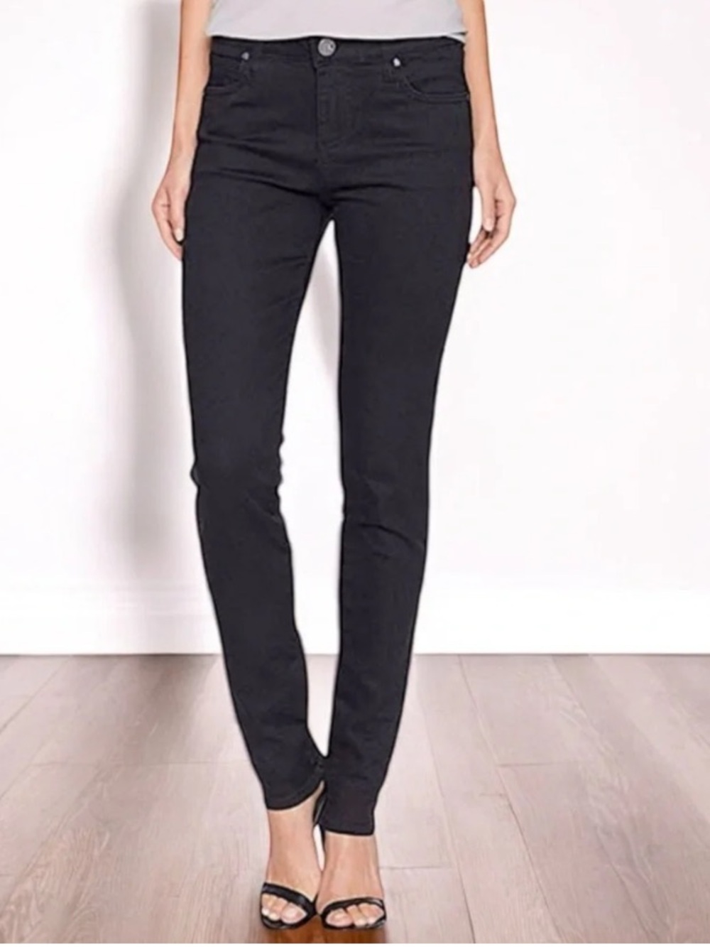 Kut from the Kloth Kurvy Diana Skinny